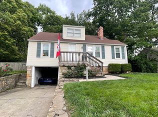 3900 Elledge Dr, Roeland Park, KS 66205
