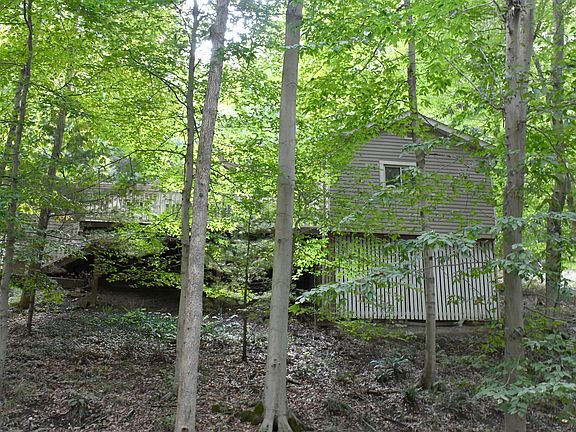 4th image of 138 Hide A Way Hills Ln