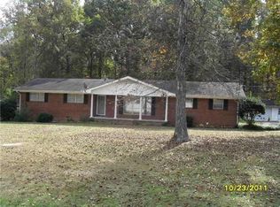 222 Lakewood Dr NE, Dalton, GA 30721