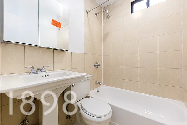 Rented by A&E Real Estate Management | media 16