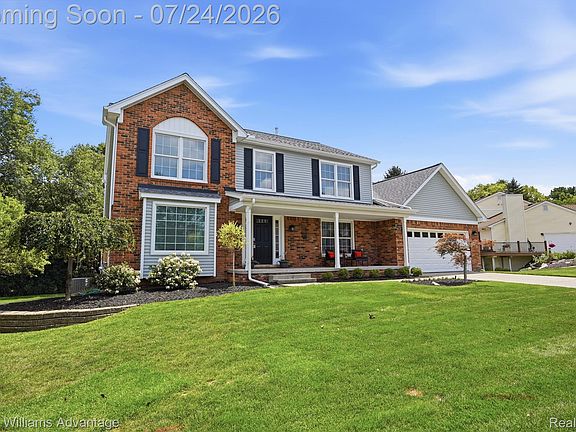 3rd image of 763 Banbury Ct