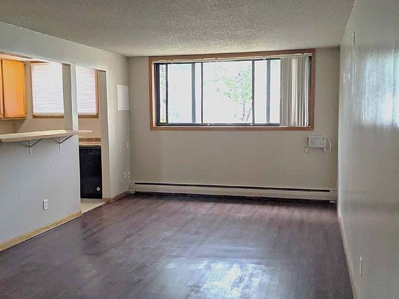 5th image of 966 Robert St S APT 102