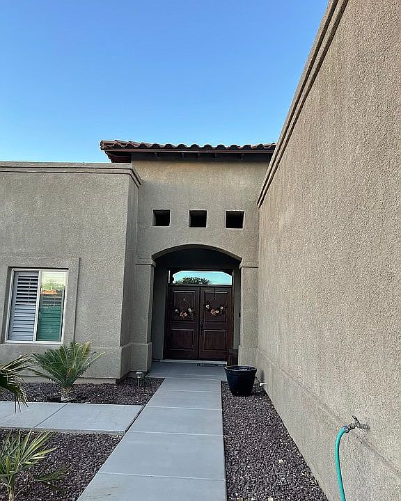 1st image of 5642 E 38th Pl