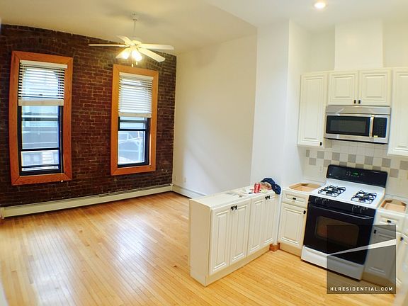 2nd image of 4467 23rd St #2
