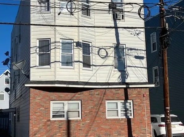 433 Lanza Ave APT 3, Garfield, NJ 07026