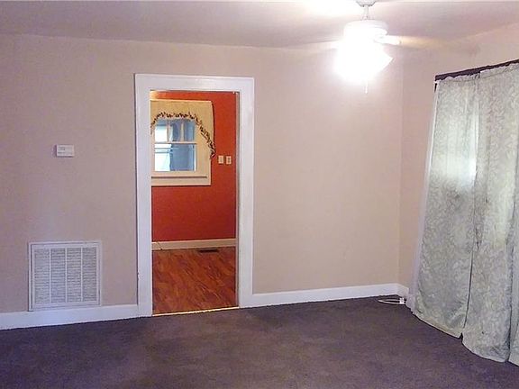 3rd image of 2417 Finley Ave