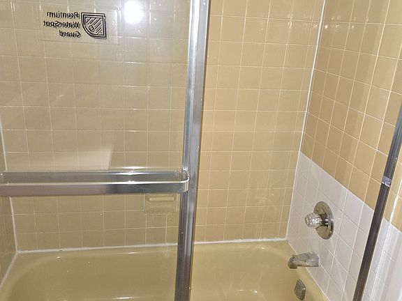 5th image of 7528 E Roosevelt Blvd #2