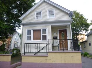 40 Montaup St, Fall River, MA 02724