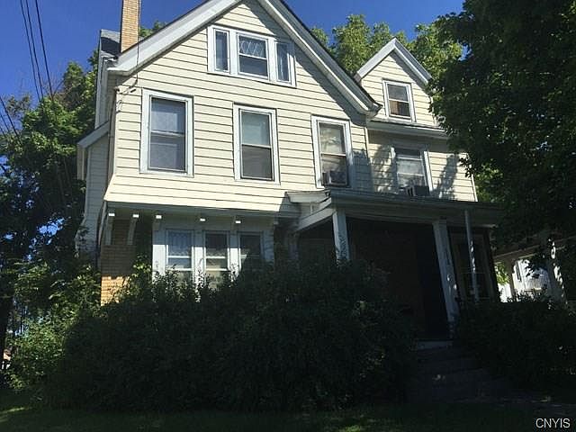 2nd image of 1110 Spring St