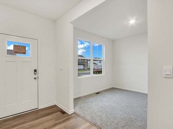 5th image of 10017 Edgebrook Ln