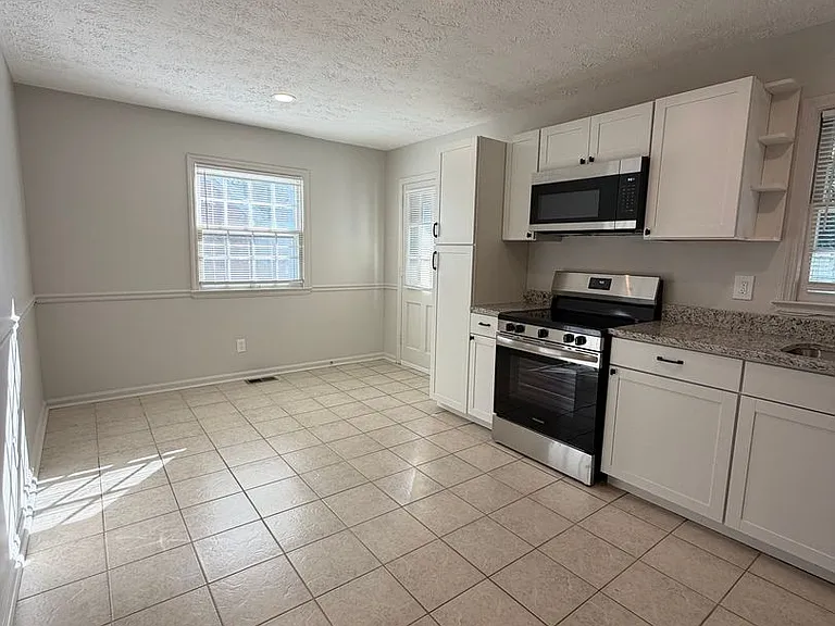 2120 Sage Rd — Photo 11