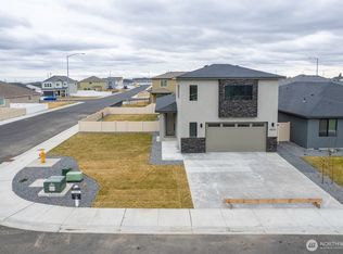 1012 9th Ave NE, Ephrata, WA 98823