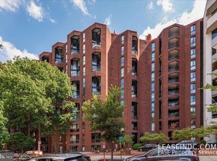 1099 22nd St NW APT 805, Washington, DC 20037