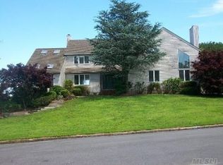 31 Seacliff Ln, Miller Place, NY 11764