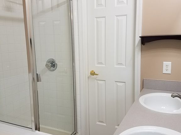 5th image of 4947 Albany Mdw