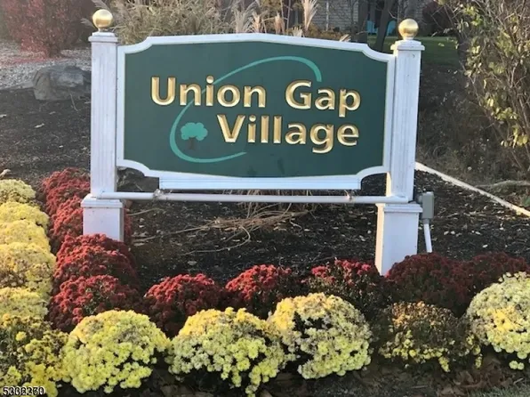 108 Overlook Dr, Union Twp., NJ 08809