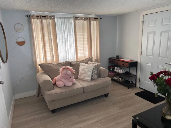 747414 E Comanche Ave, Tampa, FL 33610