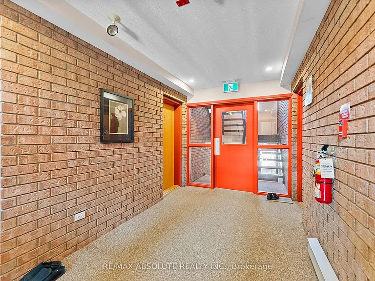 85 Edey St #2A — Photo 27
