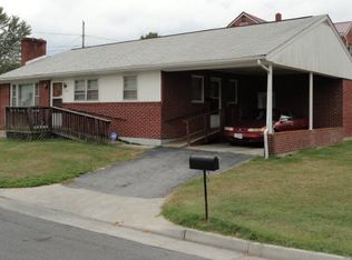 505 E Sprinkle Ave, Marion, VA 24354