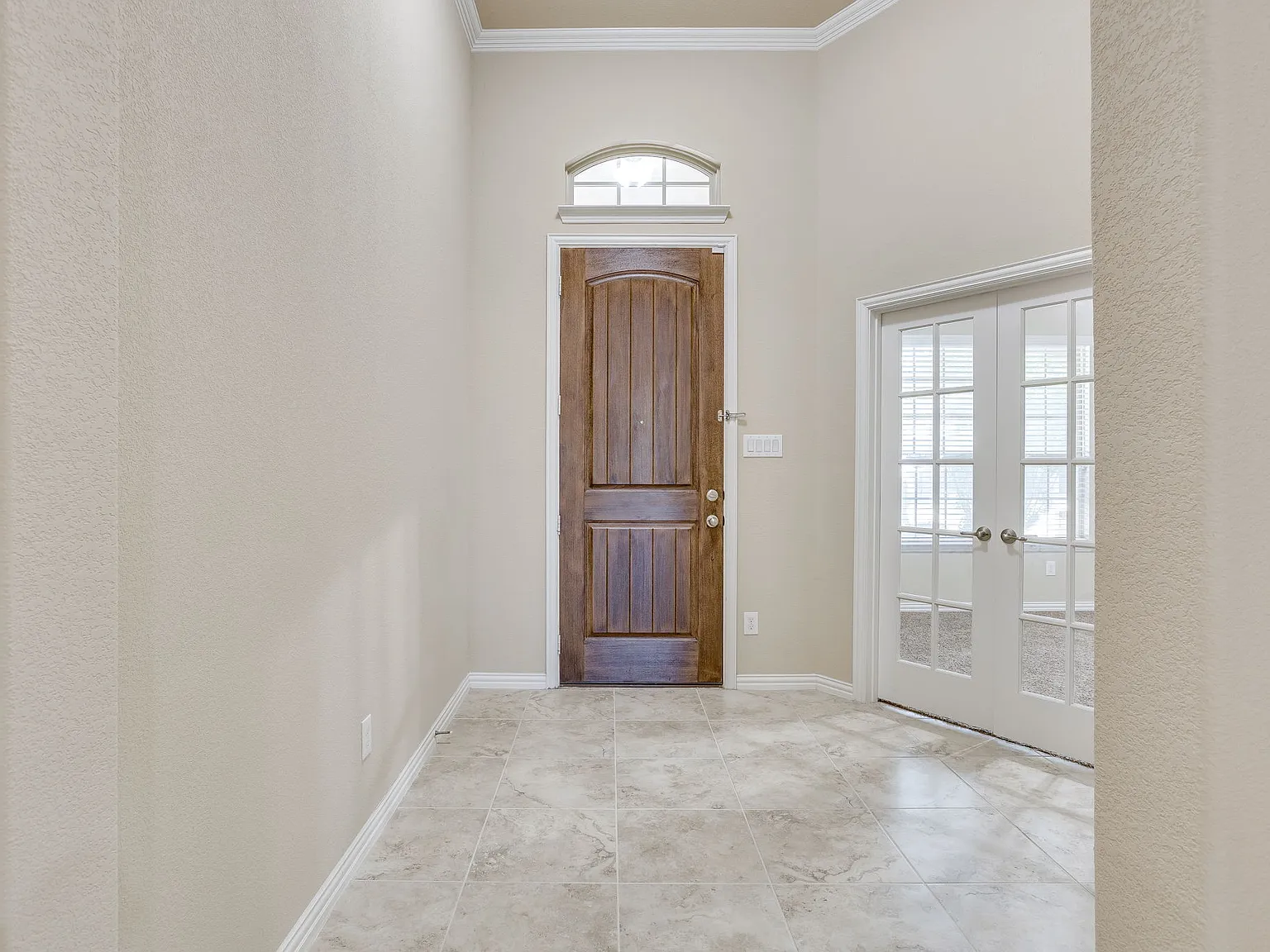3 bed, 1849 sqft, $2,800 — Photo 3