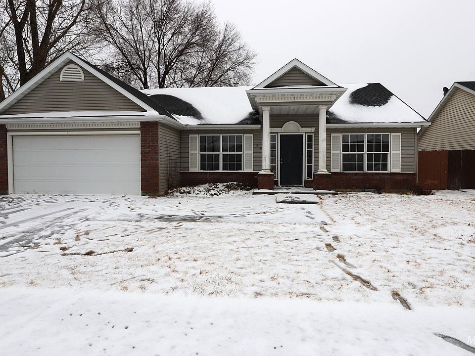 1st image of 862 Hollyann Ct