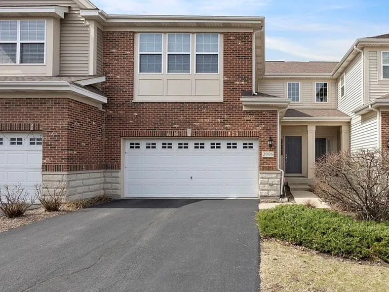 2996 Henley Ln — Photo 1