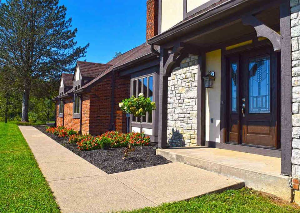 1st image of 6470 Stone Creek Ln