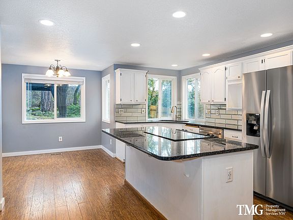 5th image of 1615 SE 115th Ct