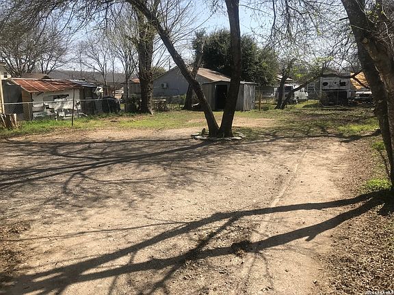 5th image of 614 SUNGLO DR LOT 16