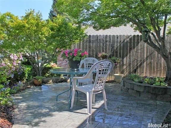2nd image of 1525 Pine Valley Cir