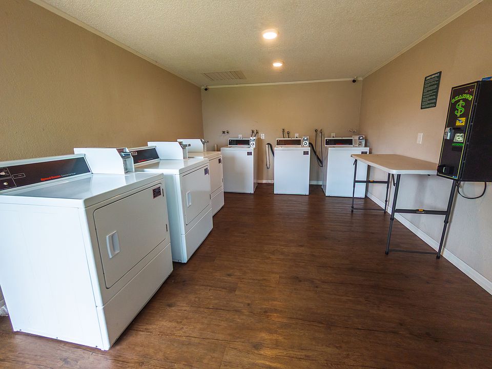 1st image of 709 N 17th Ave APT G-2