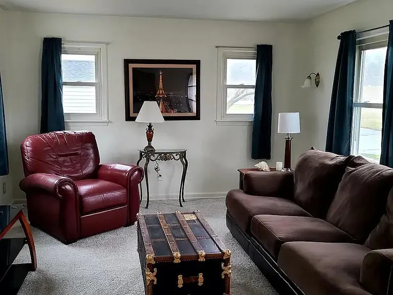 237 Day Dr — Photo 3