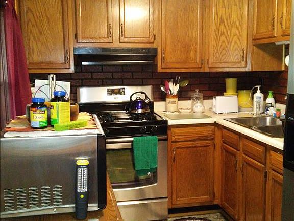 5th image of 1380 Stewart St