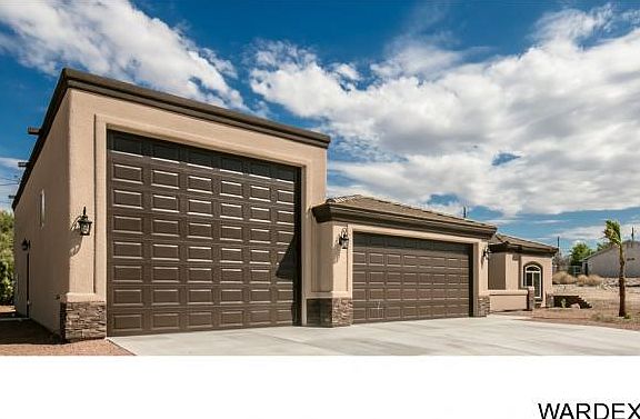 2nd image of 3249 Pioneer Dr