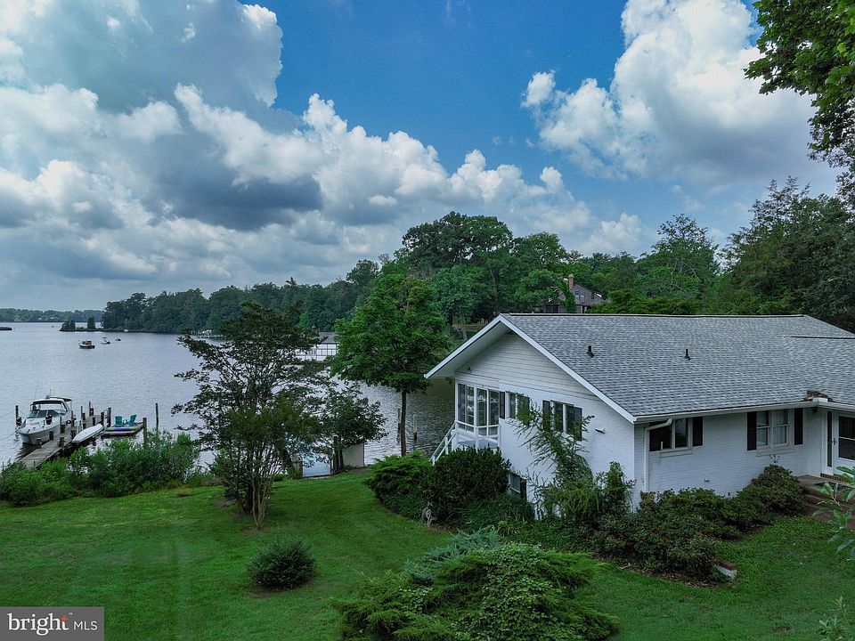 1st image of 2658 Greenbriar Ln