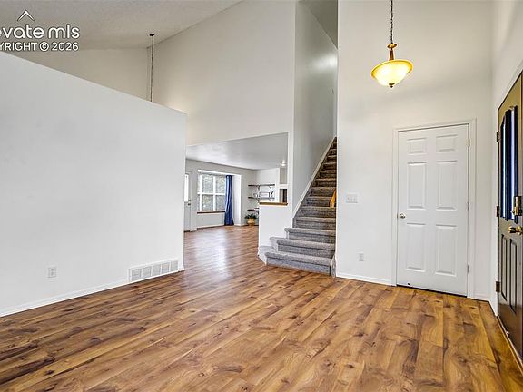 4th image of 8162 Postrock Dr