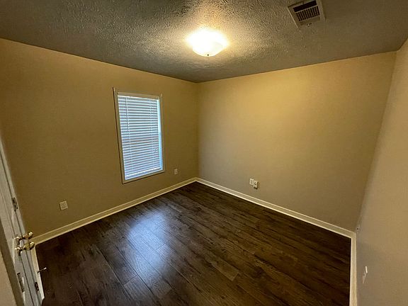 5th image of 1177 Barnett Bend Dr