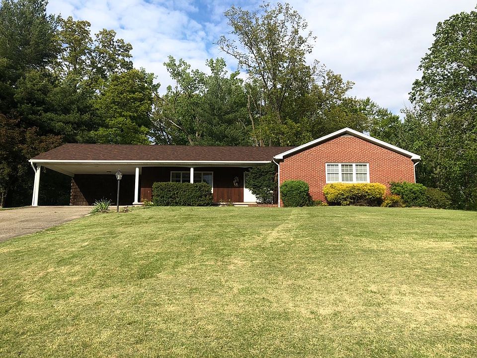 1st image of 302 S Hickory Ln