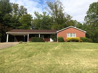 302 S Hickory Ln, Petersburg, IN 47567