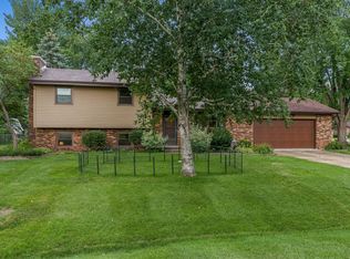 11305 Bertram Rd, Machesney Park, IL 61115