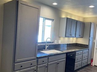 7 Maple Ln, Wofford Heights, CA 93285