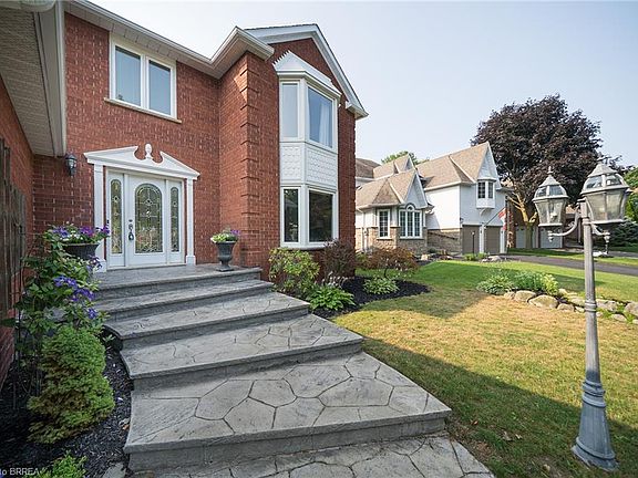 3rd image of 42 Muirhead Cres