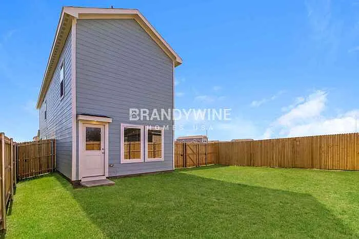 1432 Silver Oak Ln — Photo 15