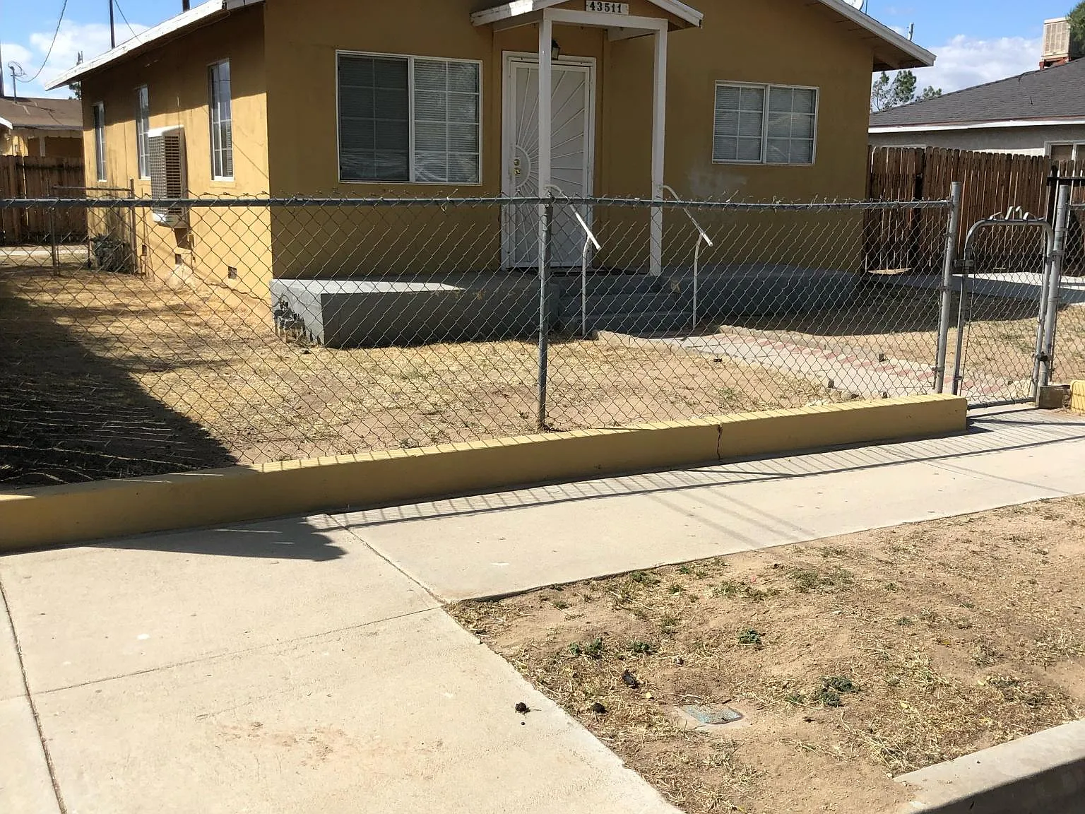2 bed, 850 sqft, $2,000 — Photo 2