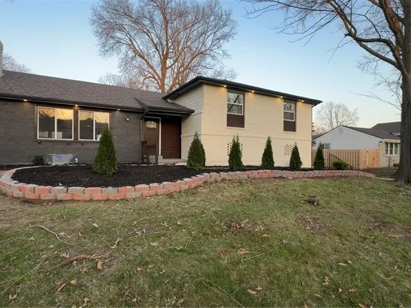 8701 Ward Pkwy, Kansas City, MO 64114