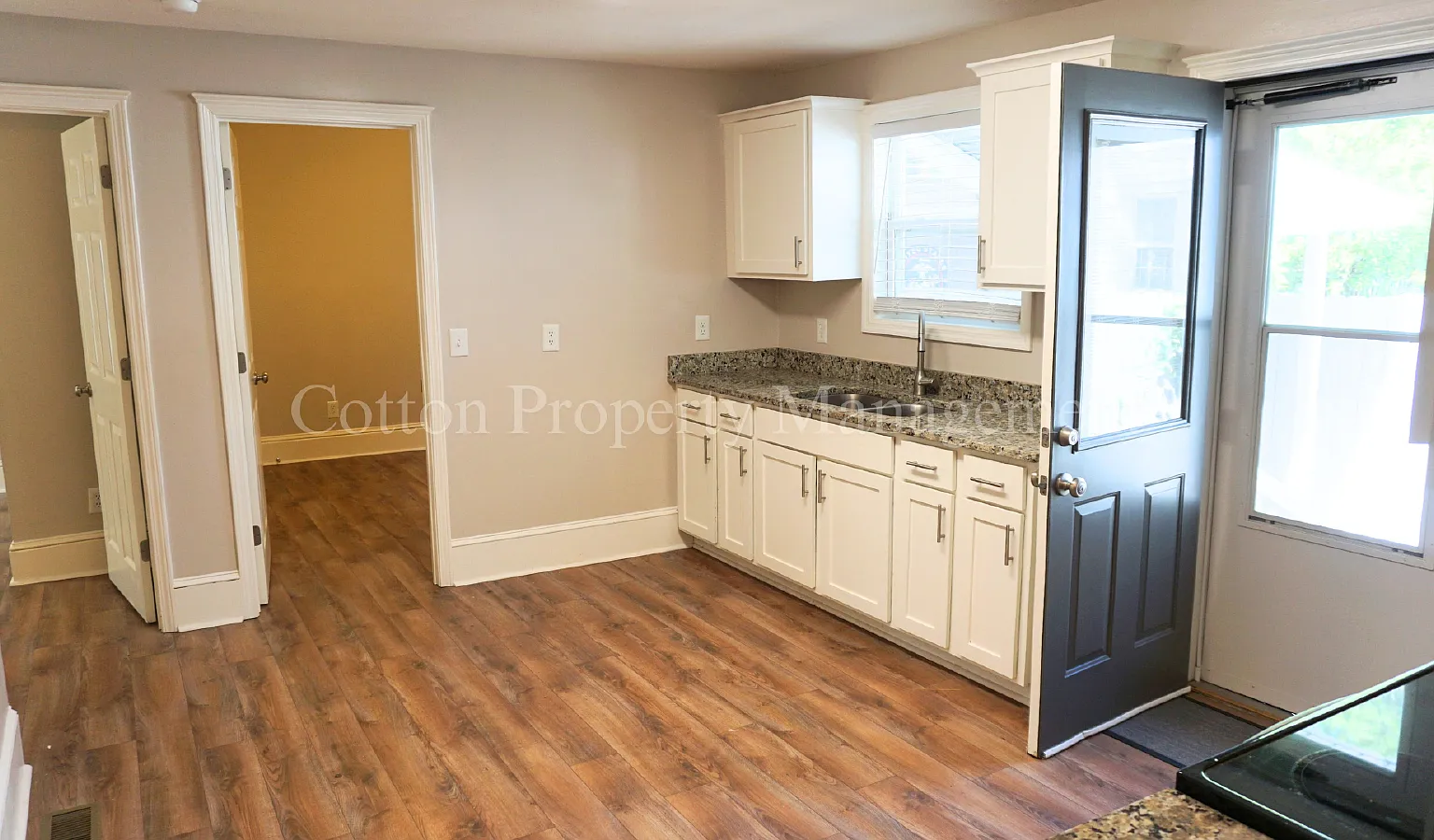 4 bed, 2.0 bath, 1150 sqft, $1,750 — Photo 3