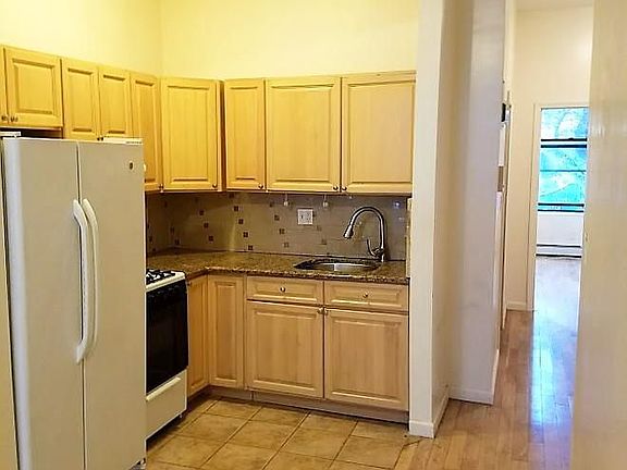 4th image of 639 W 142nd St APT 1