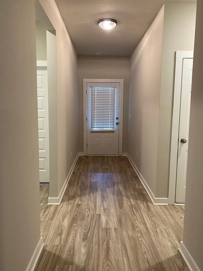Home for Rent in Jemison, AL... Available to View with 48 Hour Notice — Photo 4