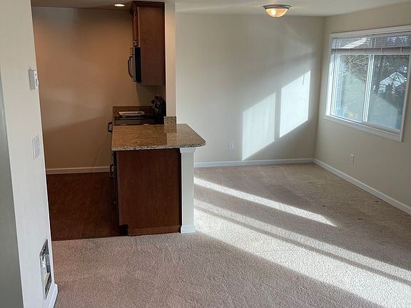 5th image of 11617 91st Ln NE APT 15