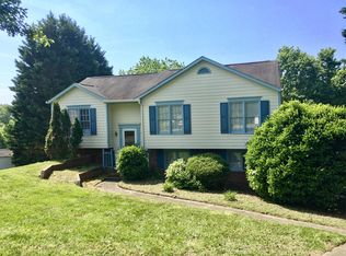 1928 Graywood Ct, Winston Salem, NC 27127